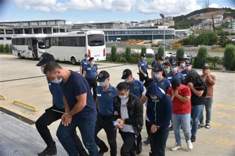 ﻿Gebze bahis operasyonu: Gebze merkezli operasyonda 53 kişi yakalandı   Gebze Yenigün